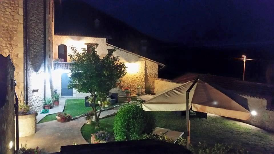 Il Casale Di Ginetto Guest House Cascia Exterior photo