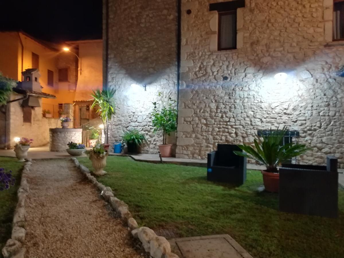 Il Casale Di Ginetto Guest House Cascia Exterior photo